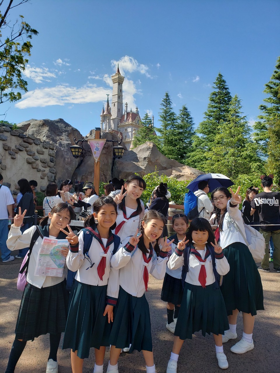 2023年 ディズニーランド校外学習 | 国府台女子学院